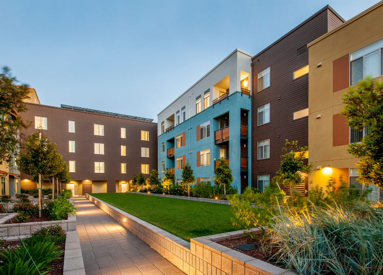 Making Better Use of Courtyards and Side Spaces