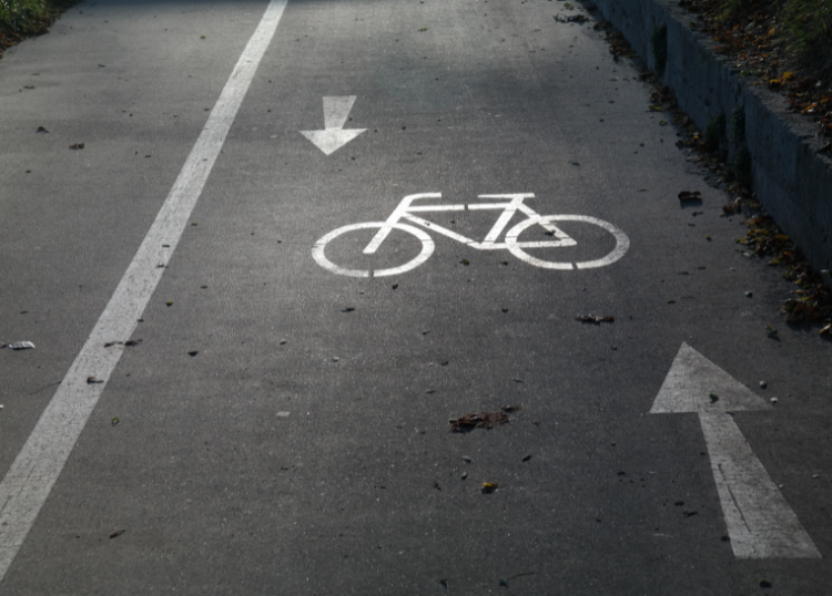 Designing Transport-Oriented Communities With Lower Carbon Impact